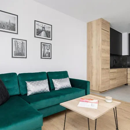 Przy Parku Slaskim Bytkowska By Renters Apartment *