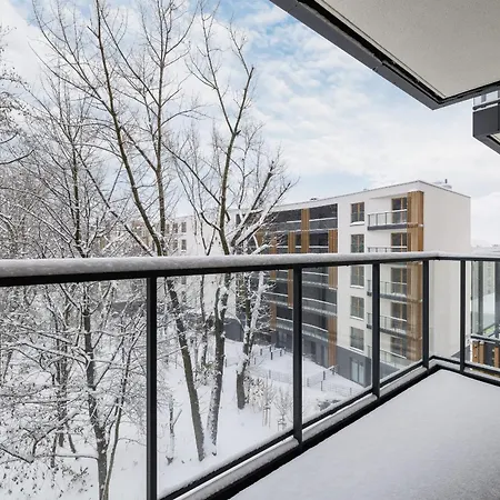 Lejlighed Przy Parku Slaskim Bytkowska By Renters